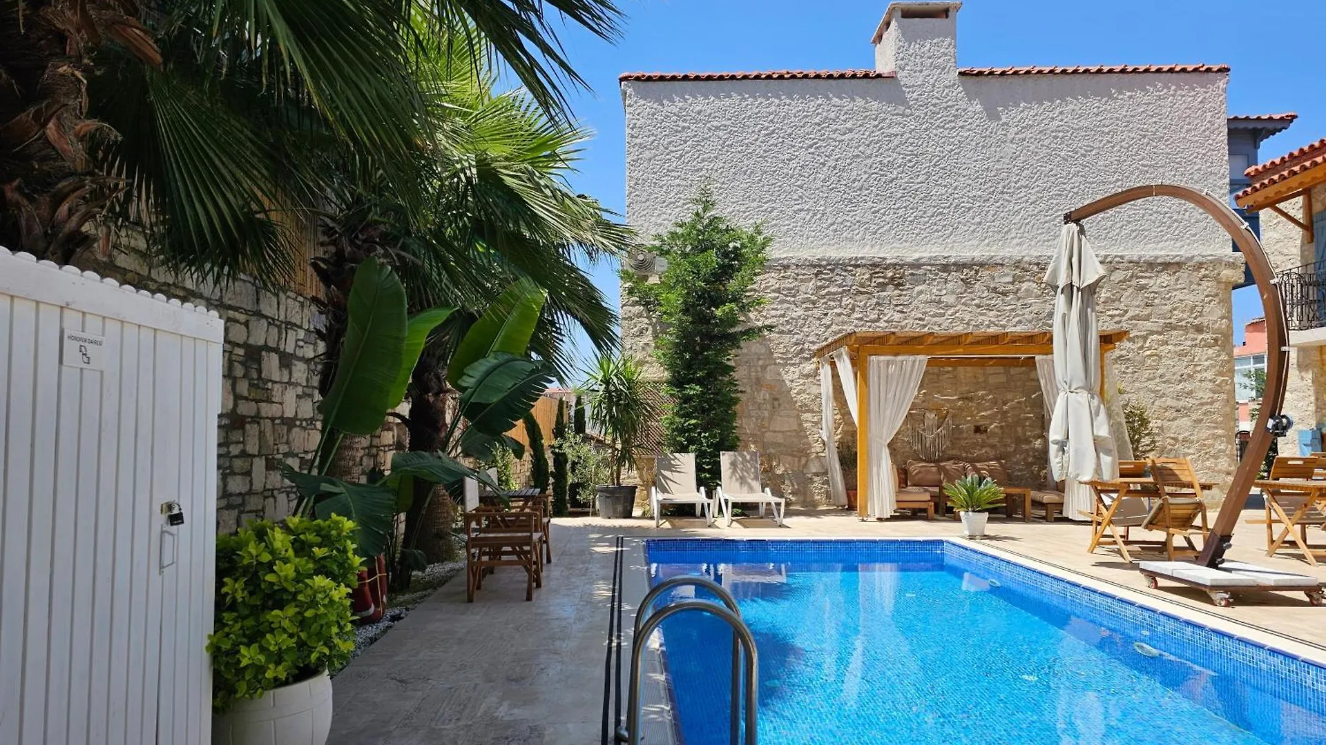 Kugu Urla Hotel Turkey