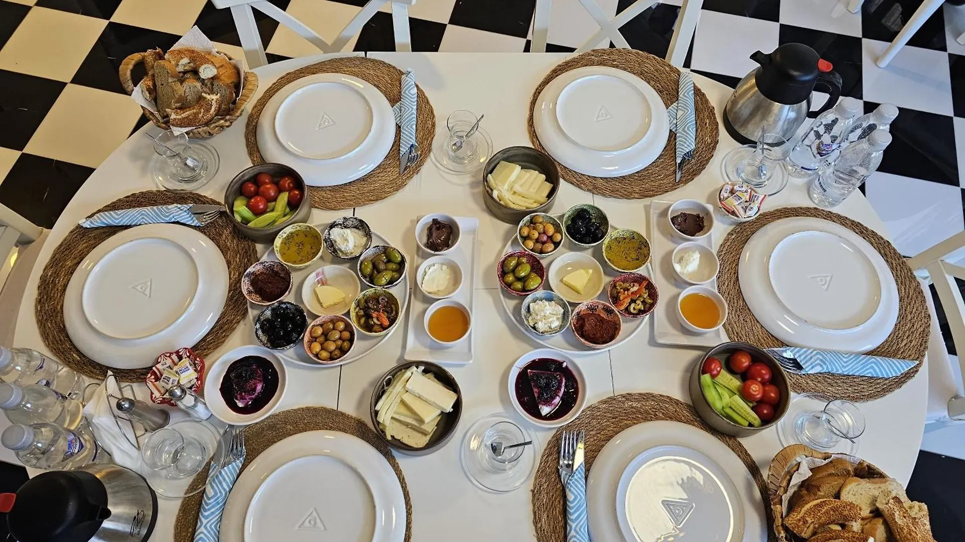 Hotel Kugu Urla 0*,