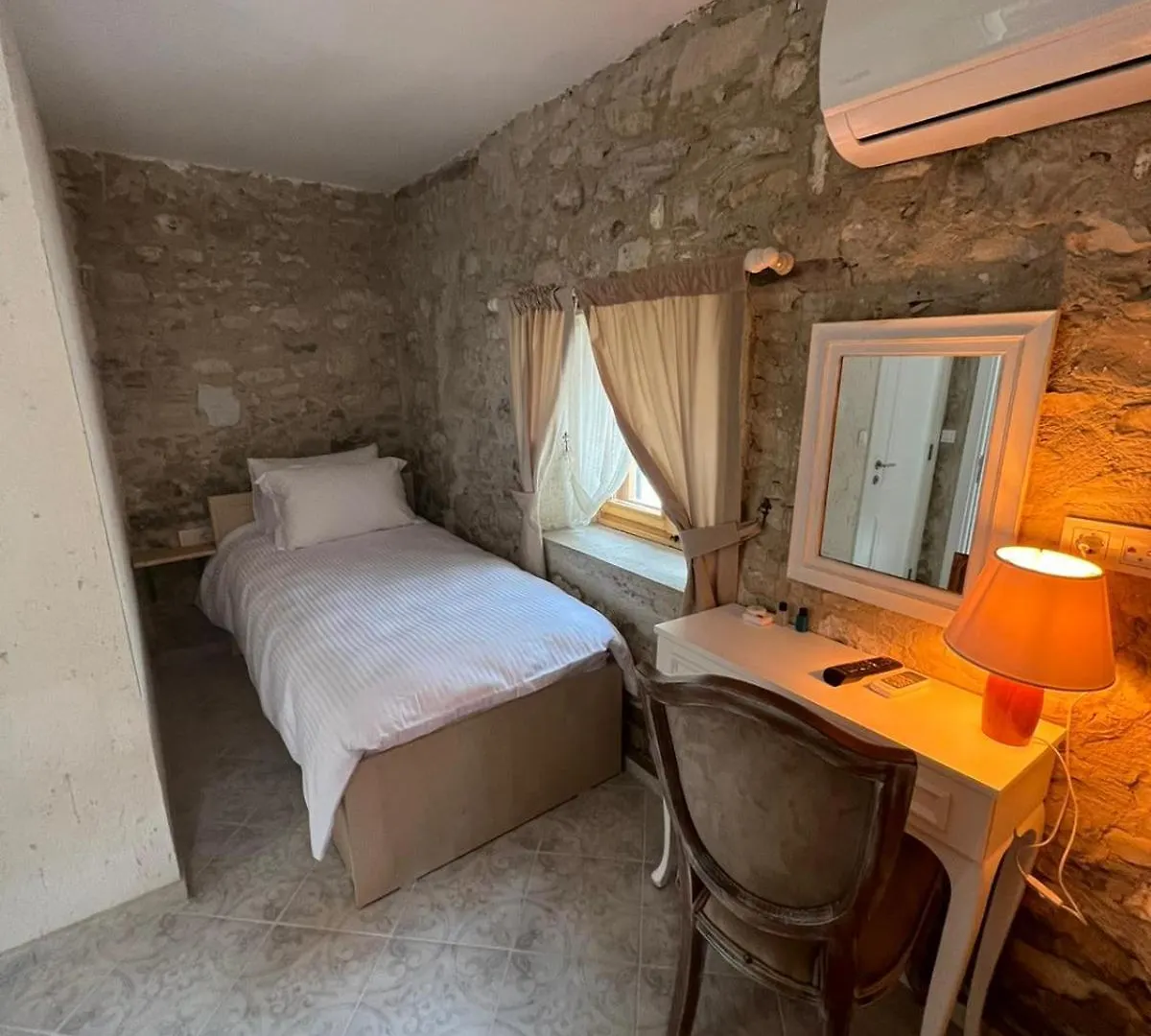 Hotel Kugu Urla 0*,