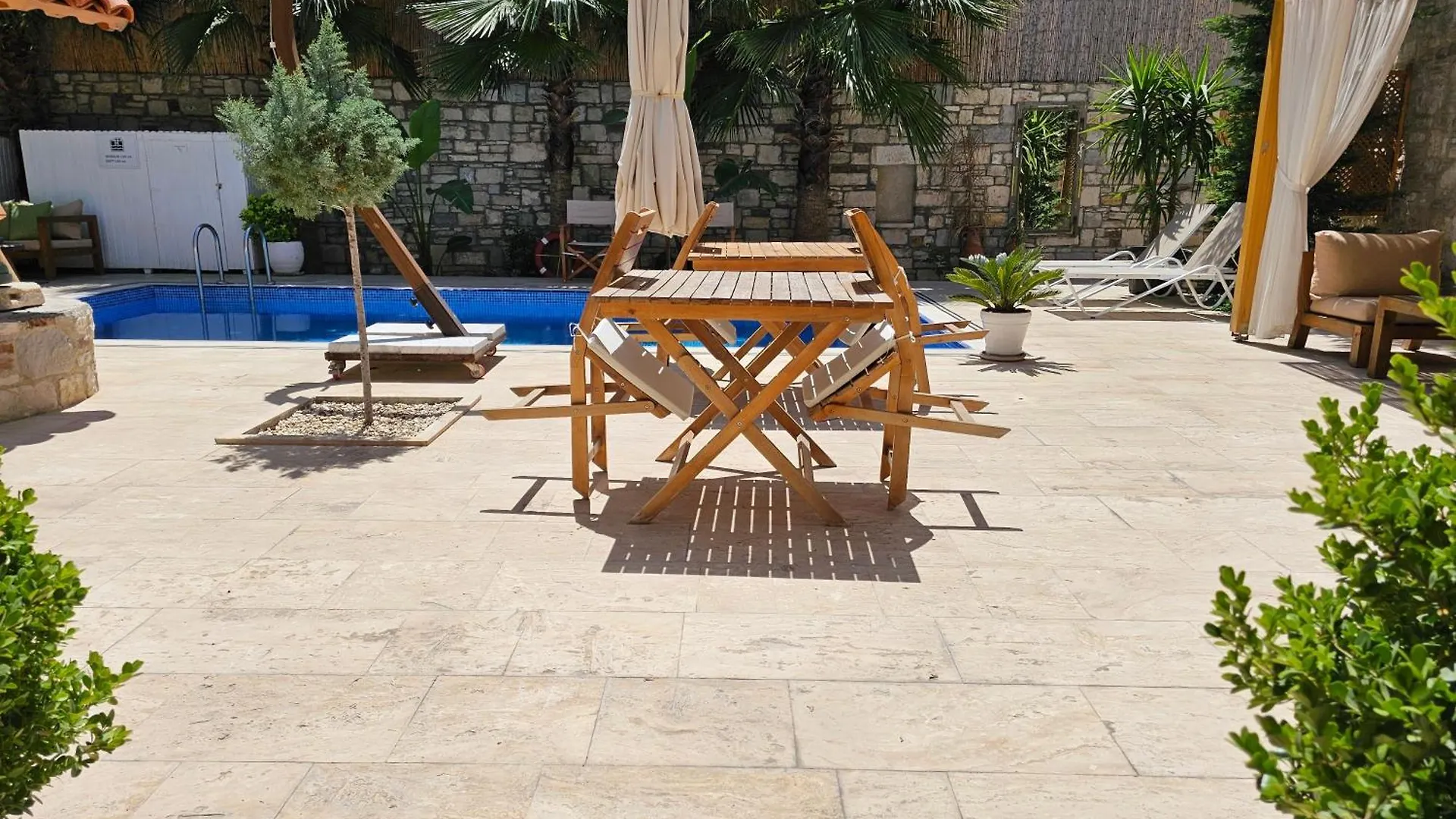 Hotel Kugu Urla 0*,