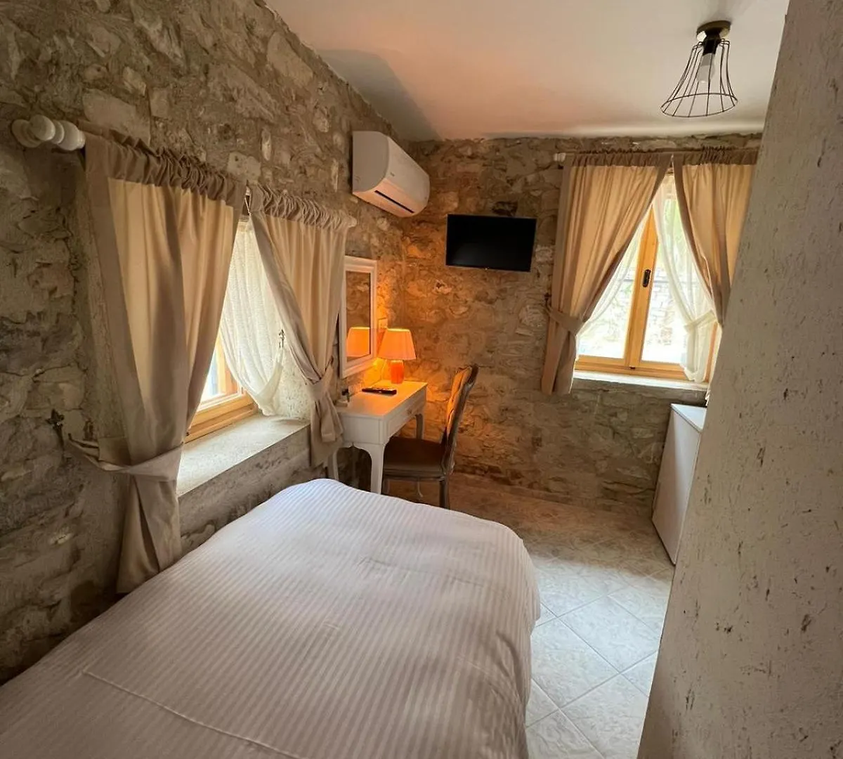 Hotel Kugu Urla